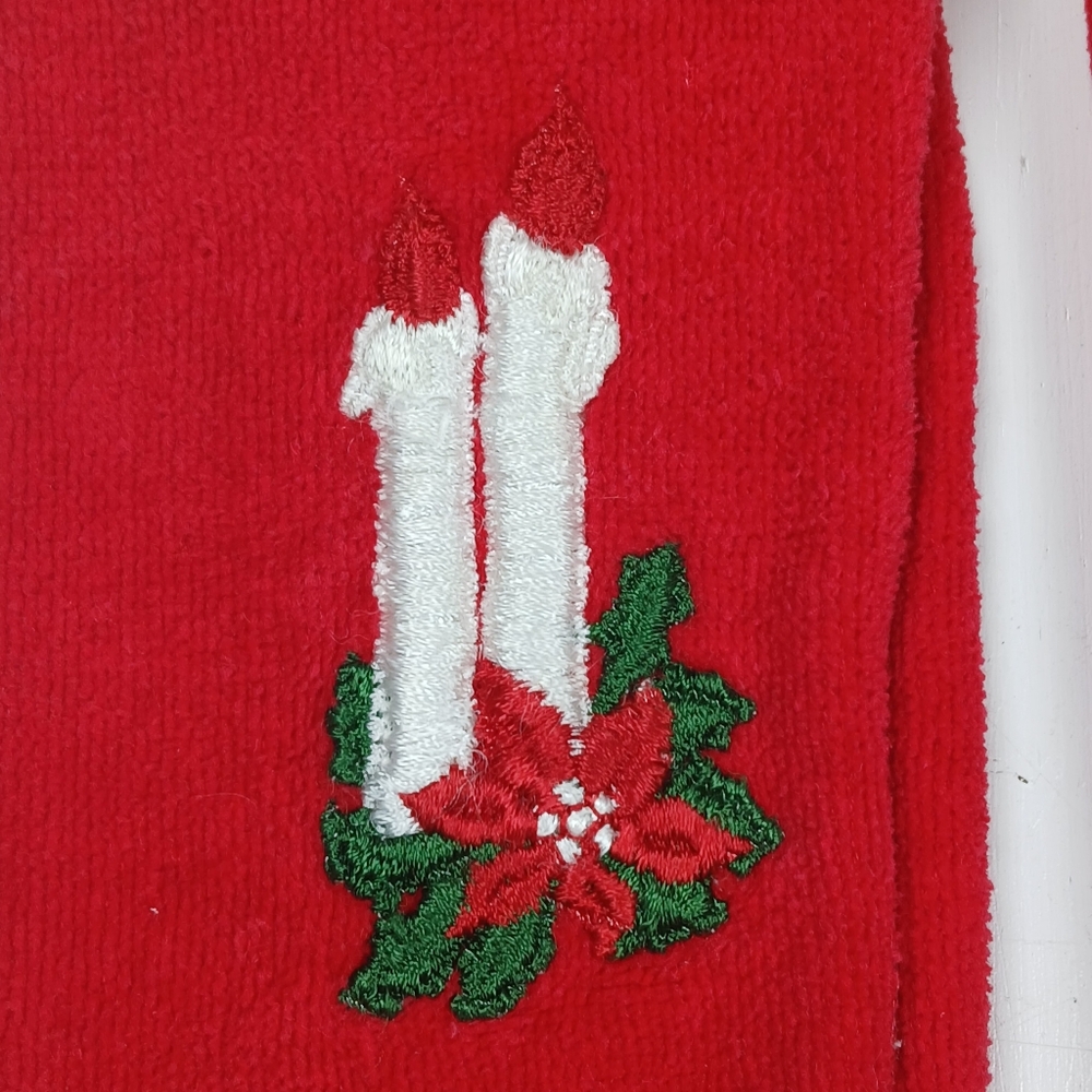 2 VTG Christmas Cotton Kitchen/Guest Hand Towels Candles Poinsettia Embroidered